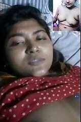 This is exclusive video of a hot Indian woman who shows her breasts, vagina and forzasetPosition. | boobs desi girl