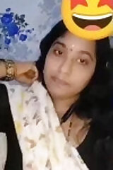 Desi BBW Bhabhi Shows Her Big Boobs | aunty bbw big boobs